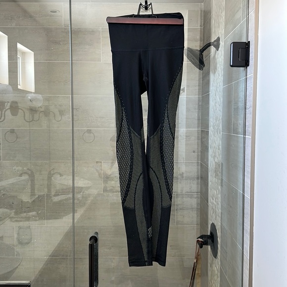 Lululemon tights size 2 - Picture 1 of 2